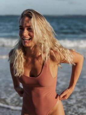 Apollo & Sage Tallow One Piece (MELROSE) Size: MEDIUM NWT 🏷️ MSRP: $99